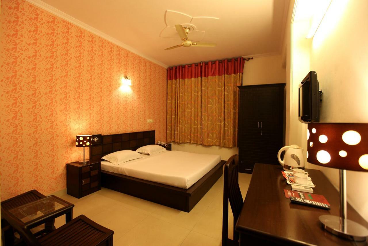 Hotel Airport City Near Delhi International Airport Nova Deli Exterior foto